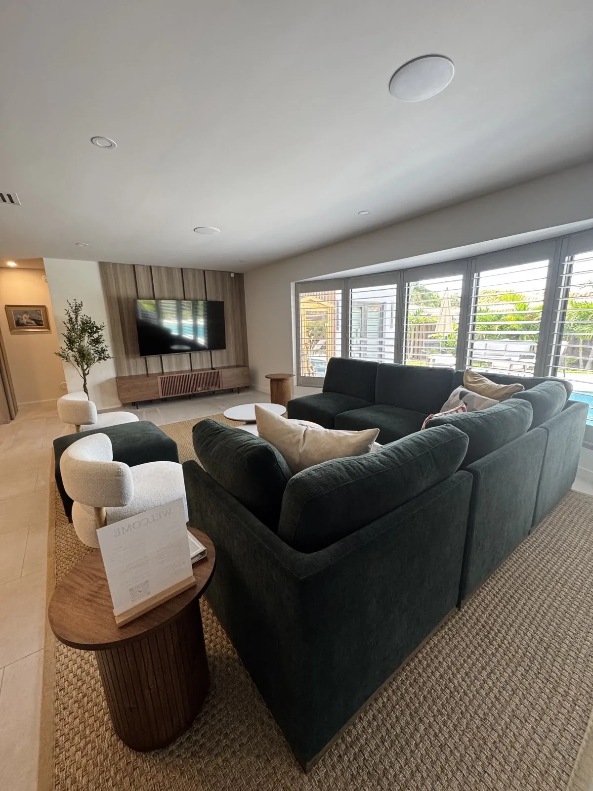 Airbnb living room cleaned and guest-ready by Cleaning Echo